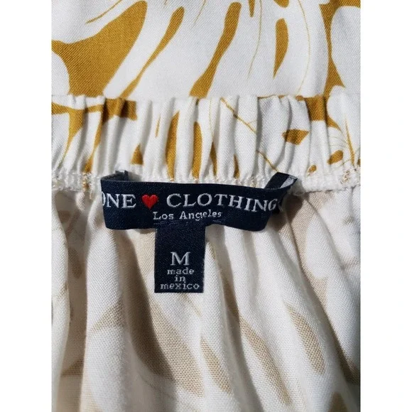 One Clothing Off Shoulder Tunic Top Women's Medium Gold Leaf Print Slit Sleeve - Picture 7 of 10